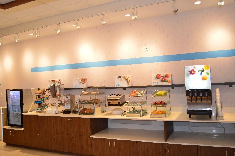 Holiday Inn Express & Suites Toledo West By Ihg Kültér fotó